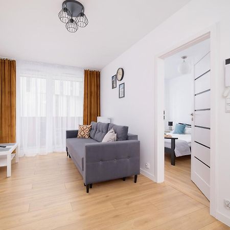 Modern Apartment With Parking Near Tauron Arena By Rent Like Home Cracovie Extérieur photo