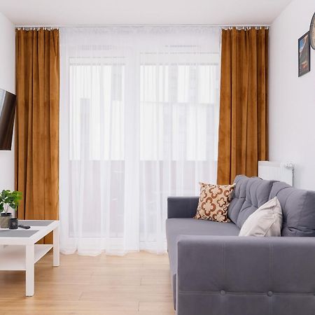 Modern Apartment With Parking Near Tauron Arena By Rent Like Home Cracovie Extérieur photo