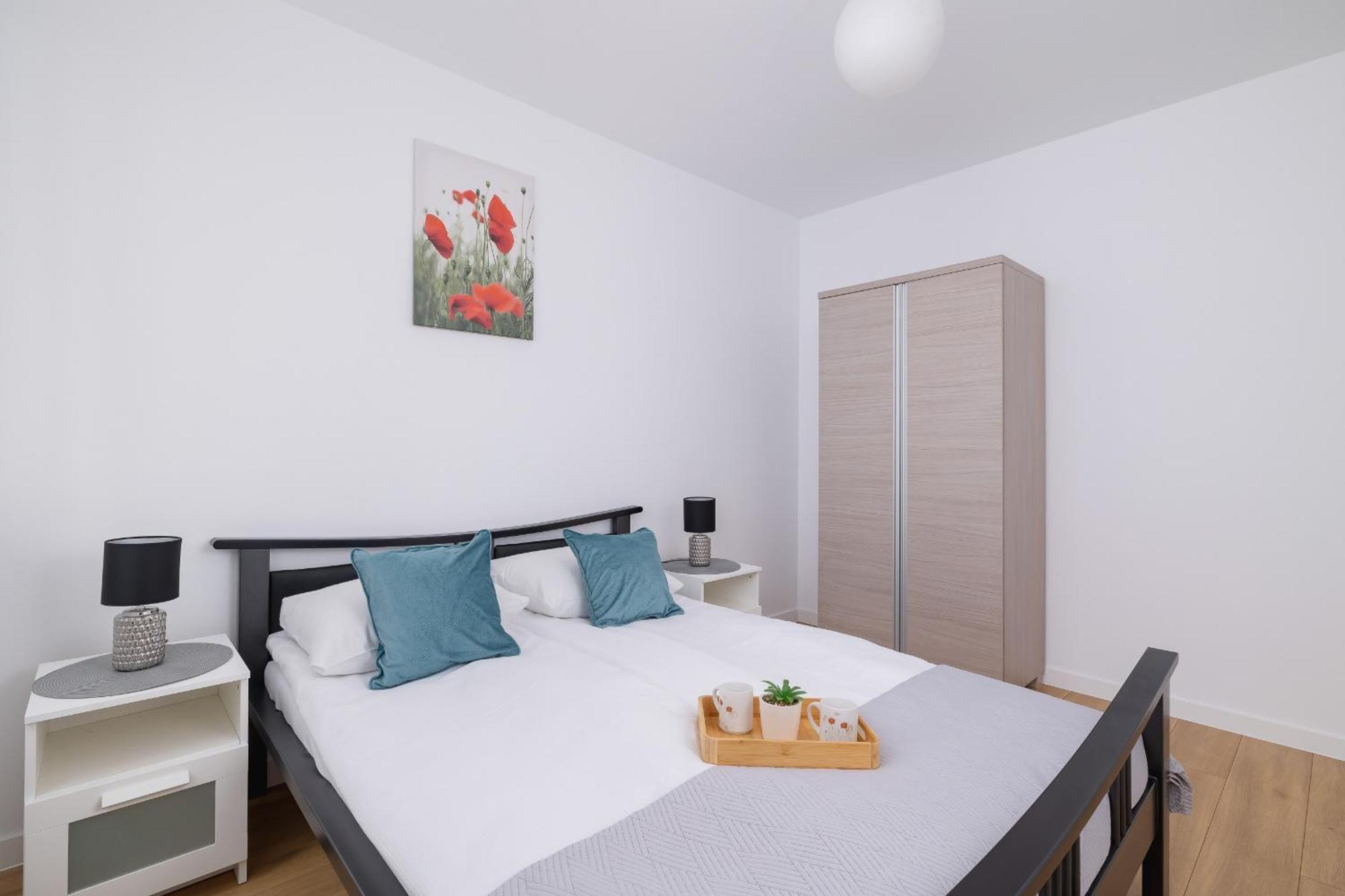 Modern Apartment With Parking Near Tauron Arena By Rent Like Home Cracovie Extérieur photo