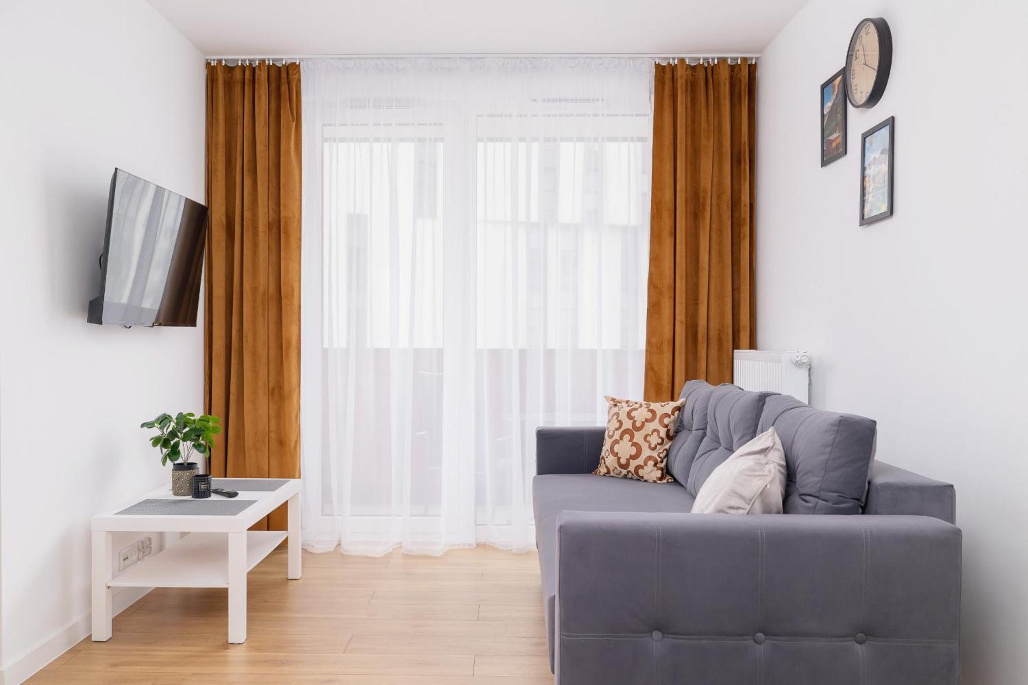 Modern Apartment With Parking Near Tauron Arena By Rent Like Home Cracovie Extérieur photo
